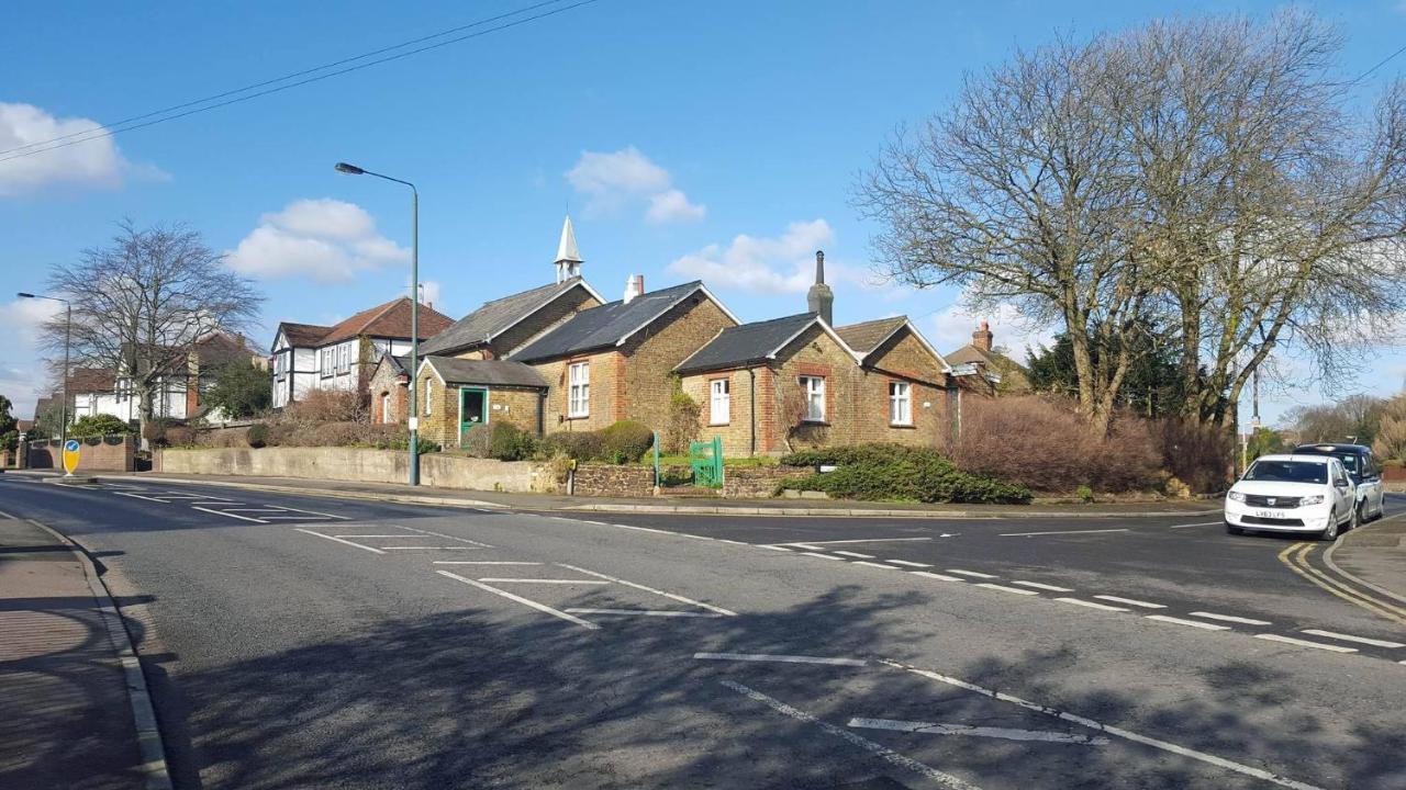 Converted Bungalow In Bexley Londýn Exteriér fotografie